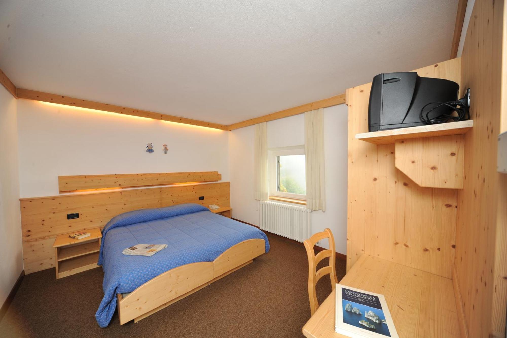 לביקו טרמה Hotel Compet מראה חיצוני תמונה